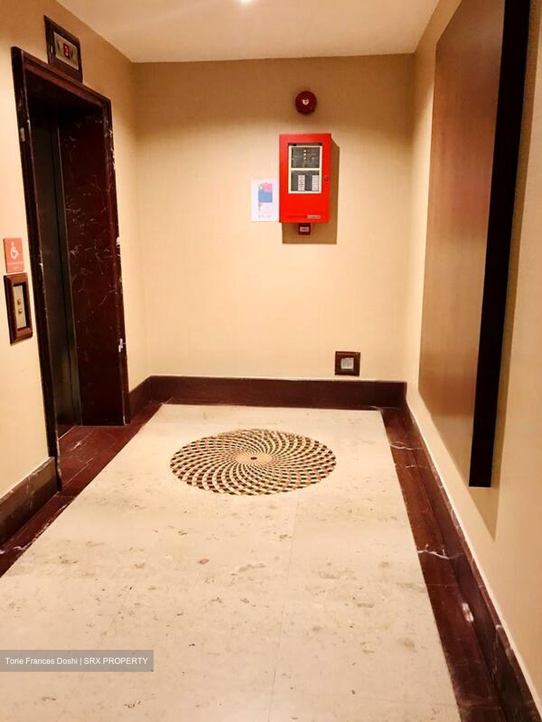 Hongkong Street (D1), Office #460734161